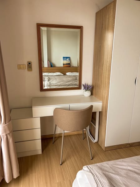 bedroom and bathroom of ศุภาลัยปาร์ค 1 Supalai Park 1