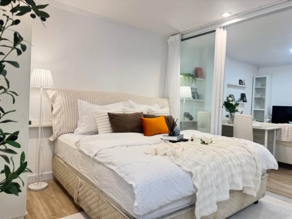 bedroom of 49 Suites