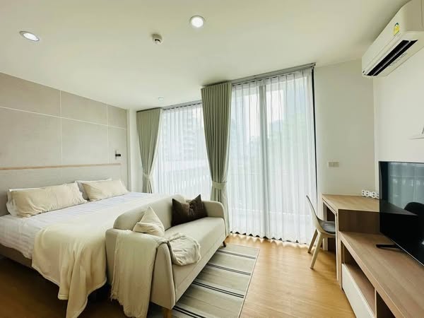 bedroom of 6th Avenue Sukhumvit 15