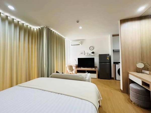 bedroom of 6th Avenue Sukhumvit 15