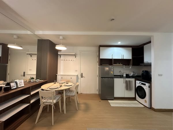 6th Avenue Sukhumvit 15