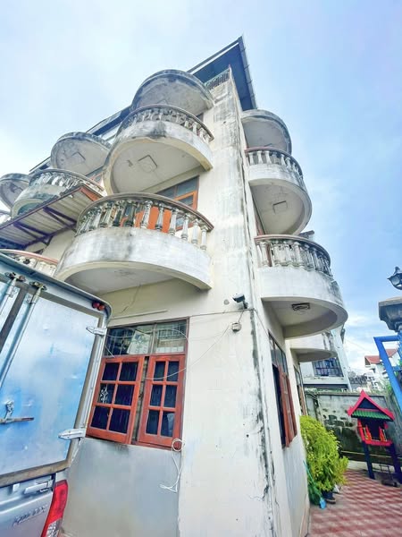บ้านโกดัง​ ซอยเจษฎา​8/6