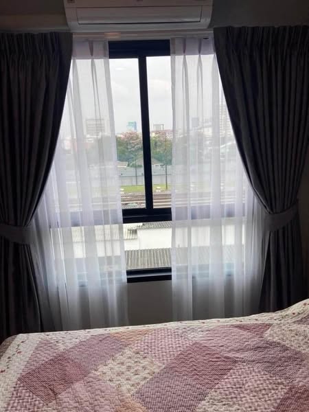 bedroom of มอนเต้ คอนโด พระราม9