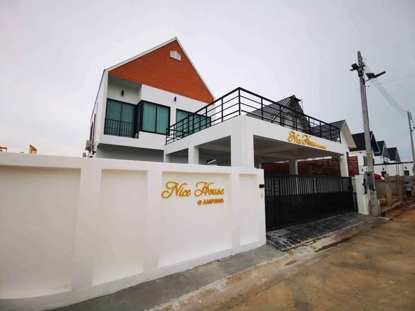 บ้านพักพลูวิลล่า 965 poolvilla ติดทะเล