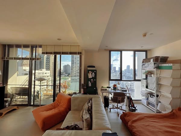 living room of AEQUA Residence Sukhumvit 49 dad no3