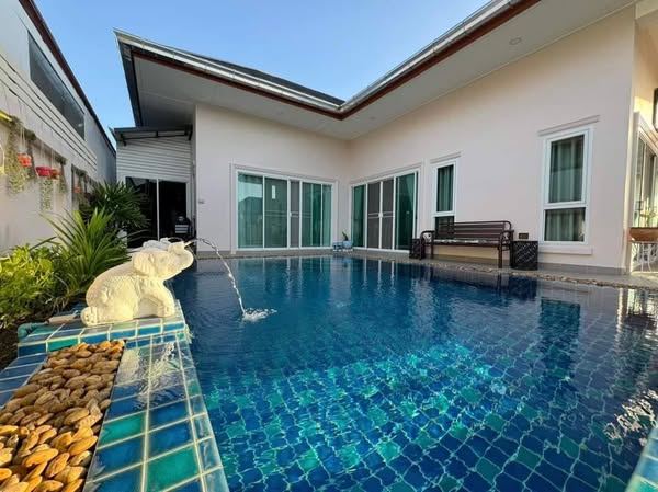 พูลวิลล่ากรุงเทพ Airy Ville Bangkok