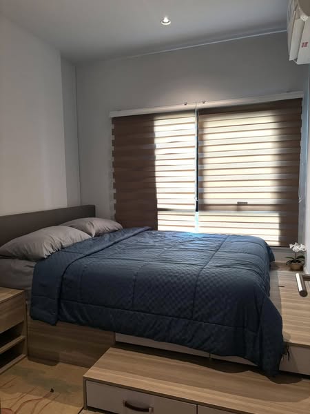 bedroom of Altitude Unicorn Sathorn