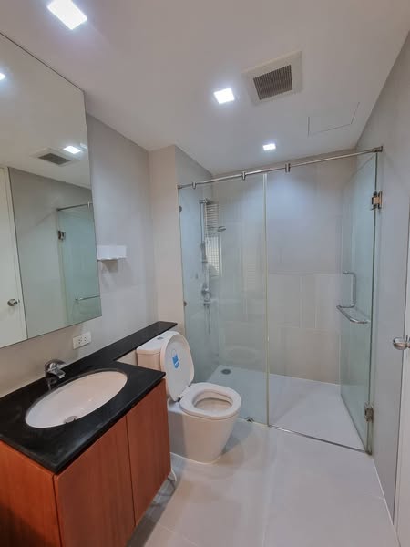 bathroom of Amanta Lumphini