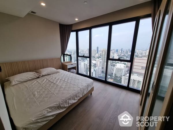 bedroom of Ashton Asoke