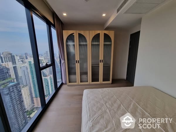 bedroom of Ashton Asoke