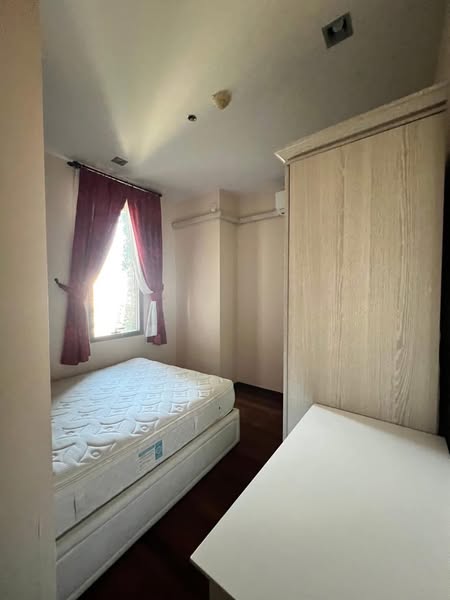 bedroom of Ashton Morph 38