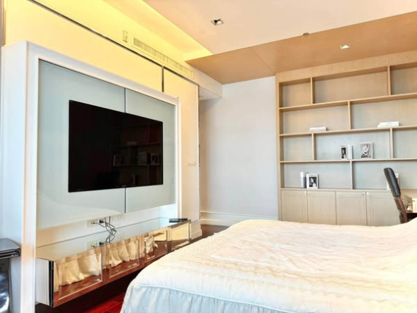 bedroom of Athenee Residence