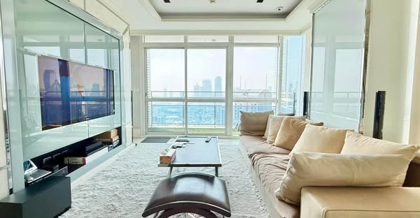 living room of Athenee Residence