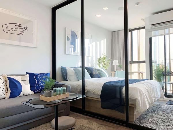bedroom and room interior of Atmoz รัชดา-ห้วยขวาง คอนโด