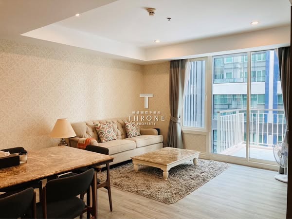 living room of Baan Siri Twenty Four