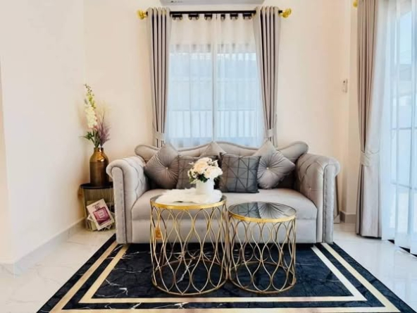 living room of บ้านลิน พูลวิลล่า พัทยา/BaanLyn Pool Villa Pattaya