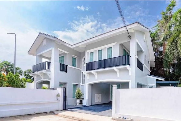 บ้านริมรัชดา Baanrim Ratchada Apartment