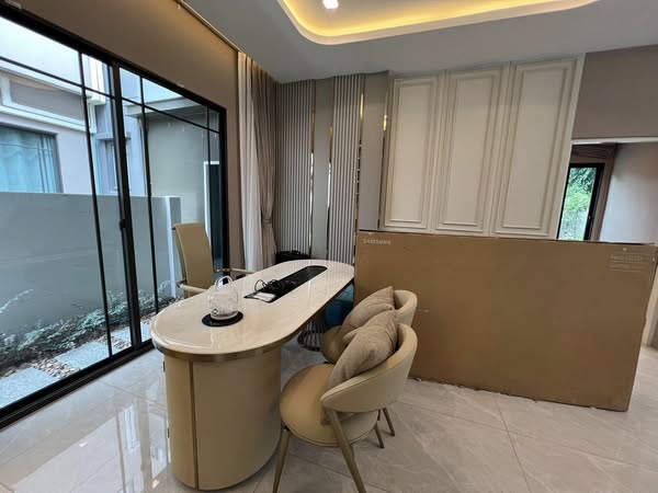 Bangkok Boulevard Ramintra-Serithai 2