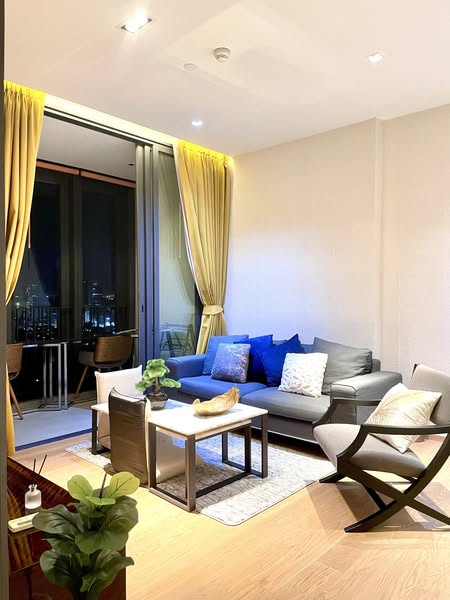 living room and bedroom of BEATNIQ