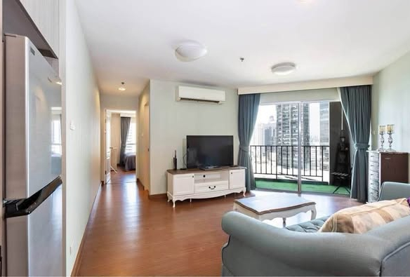 bedroom and living room of Belle Grand Rama 9