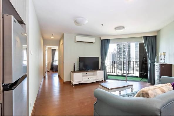 bedroom and living room of Belle Grand Rama 9