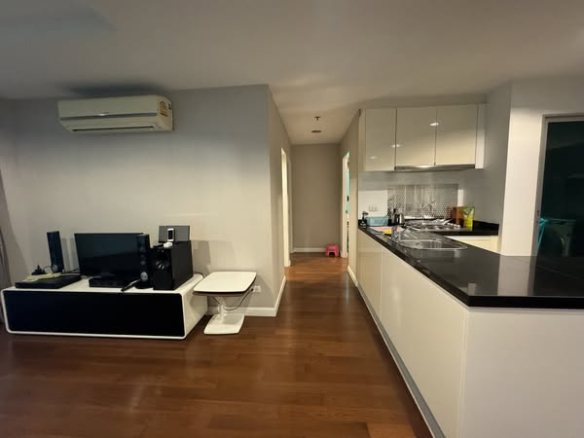 kitchen of Belle Grand Rama 9