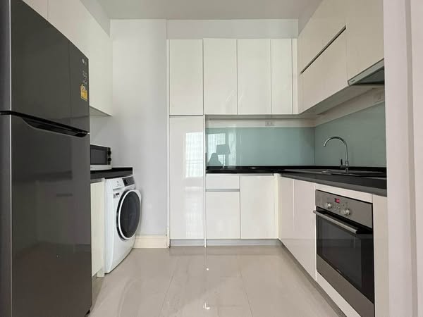 kitchen of Bright Sukhumvit 24