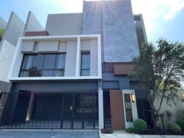 บูก้าน กรุงเทพกรีฑา | Bugaan Krungthep Kreetha