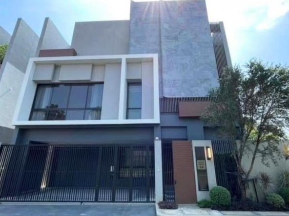บูก้าน กรุงเทพกรีฑา | Bugaan Krungthep Kreetha