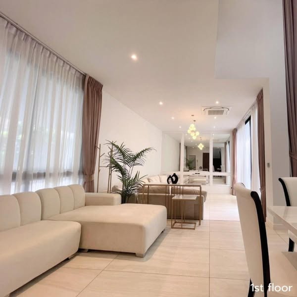 living room of บูก้าน กรุงเทพกรีฑา | Bugaan Krungthep Kreetha