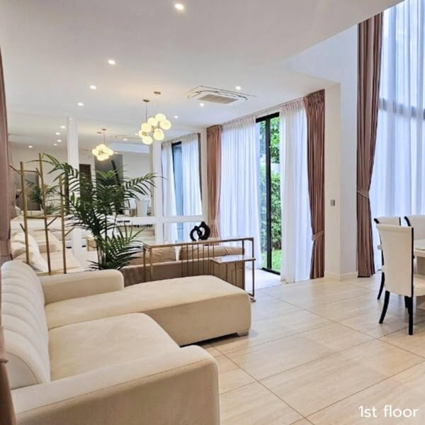 living room of บูก้าน กรุงเทพกรีฑา | Bugaan Krungthep Kreetha