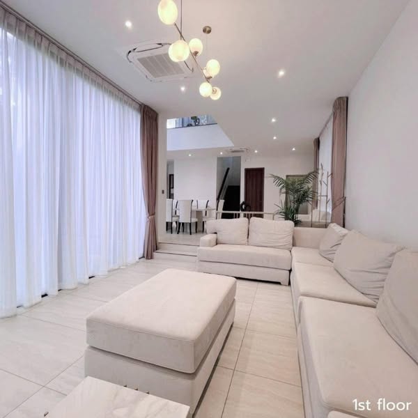 living room and room interior of บูก้าน กรุงเทพกรีฑา | Bugaan Krungthep Kreetha