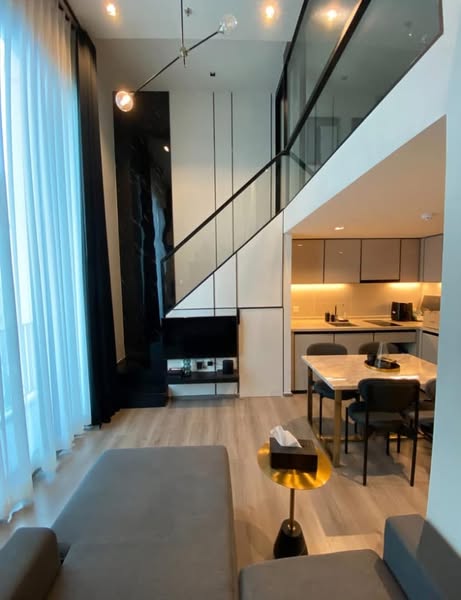 living room and room interior of CAFE VONDERVIC