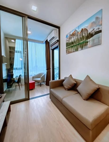 living room and bedroom and room interior of Centric Ratchayothin