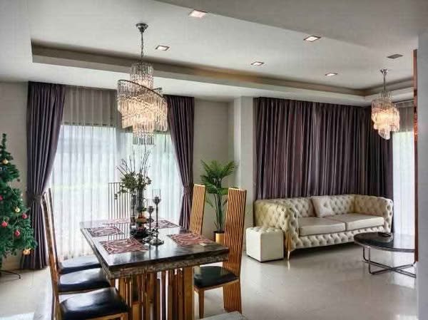 living room of Centro Ramindra-Chatuchot