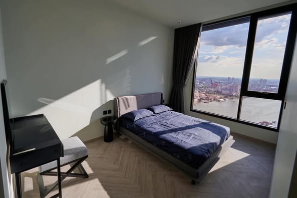 bedroom of Chapter Charoennakhon–Riverside