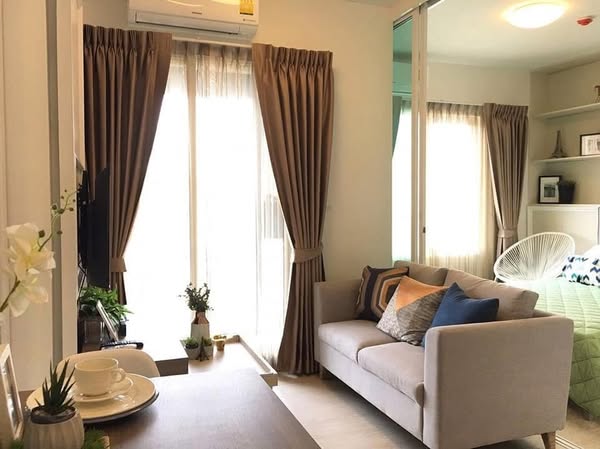 bedroom and living room of Chapter One Eco Ratchada-HuaiKhwang