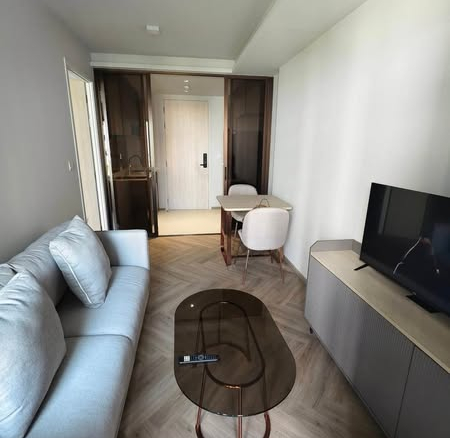 living room and bedroom of CHAPTER THONGLOR 25