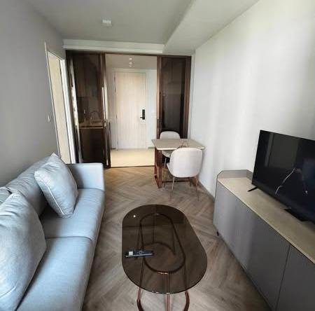 living room and bedroom of CHAPTER THONGLOR 25