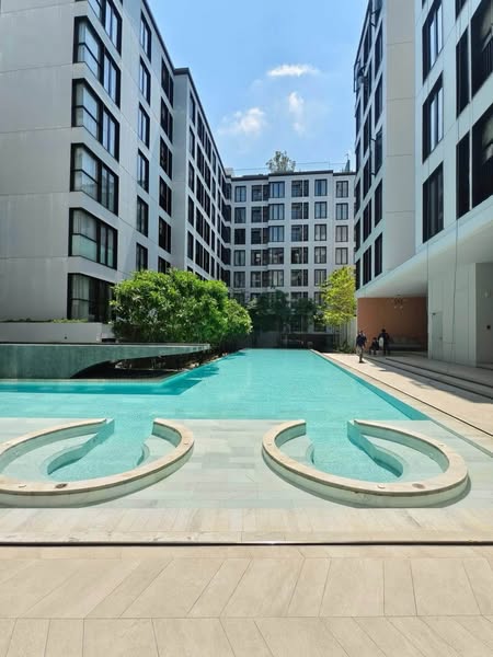 pool of CHAPTER THONGLOR 25