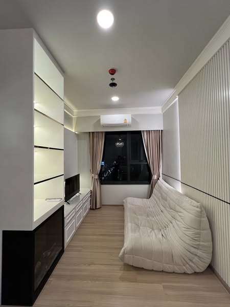 bedroom and room interior of Chewathai Kaset-Nawamin