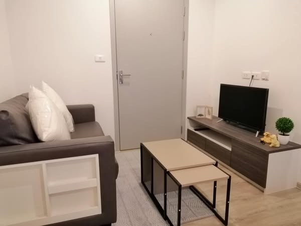 living room of Chewathai Phetkasem 27