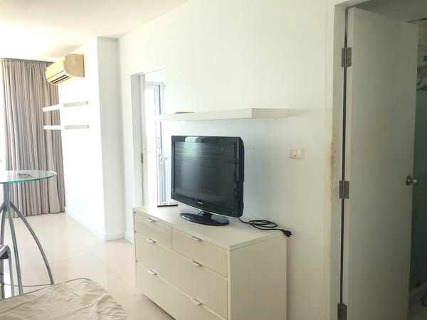 bedroom of Condo One Sukhumvit67
