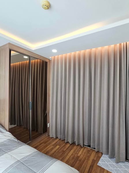 bedroom of Condo U @ Huamak Station, building A