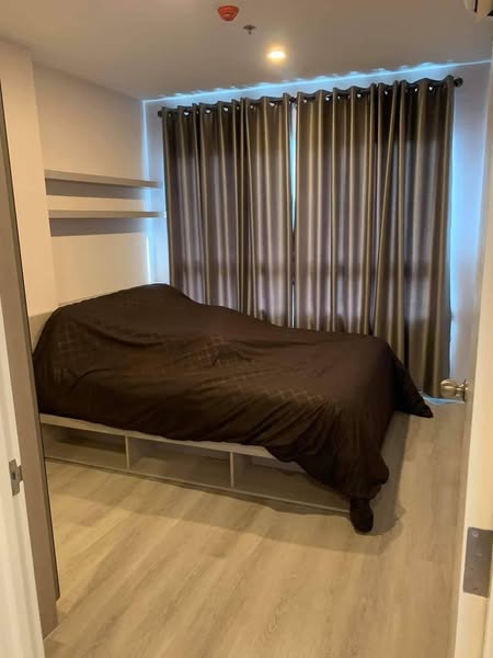bedroom and room interior of Elio Sathorn-Wutthakat