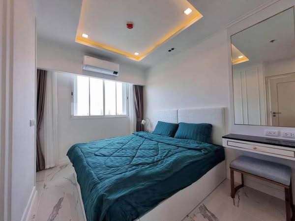 bedroom of Empire Tower