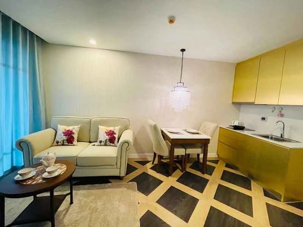 living room and bedroom of Espana Condo Resort Pattaya