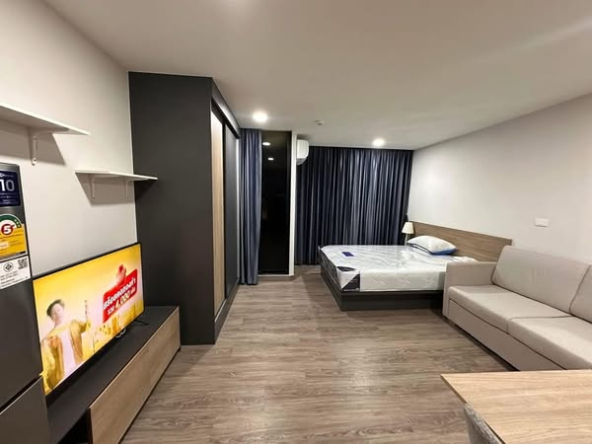 bedroom of FLEXI Sathon-Charoen Nakhon