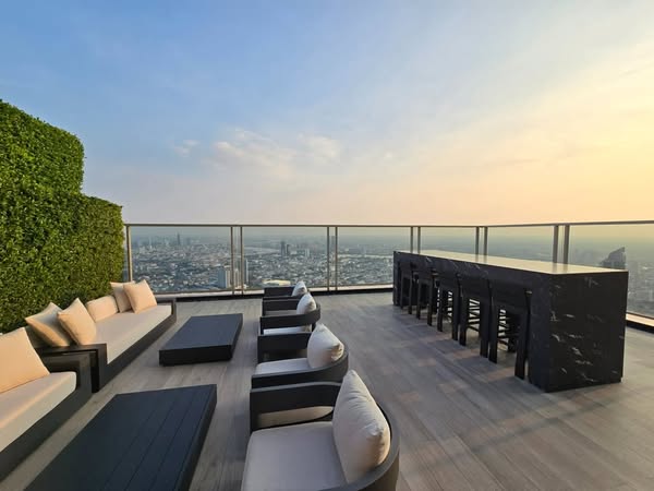 Four Seasons Hotel Bangkok at Chao Phraya River