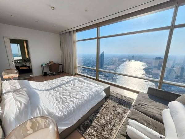 bedroom of Four Seasons Private Residences